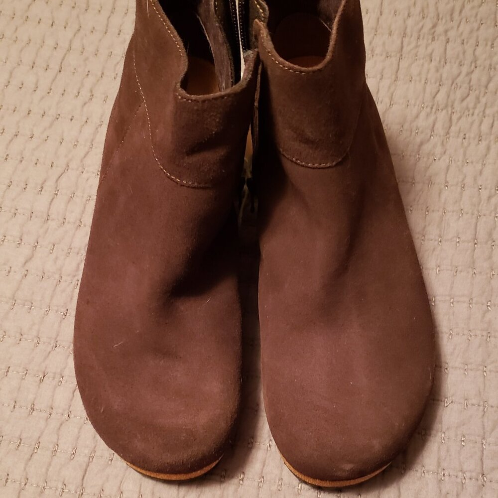 Birkenstock EBBA Brown Suede Wedge Booties